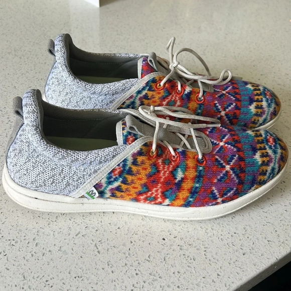 Minnetonka Orange Sunset Eco Anew Sneakers, Women’s Size 11 - Picture 3 of 10